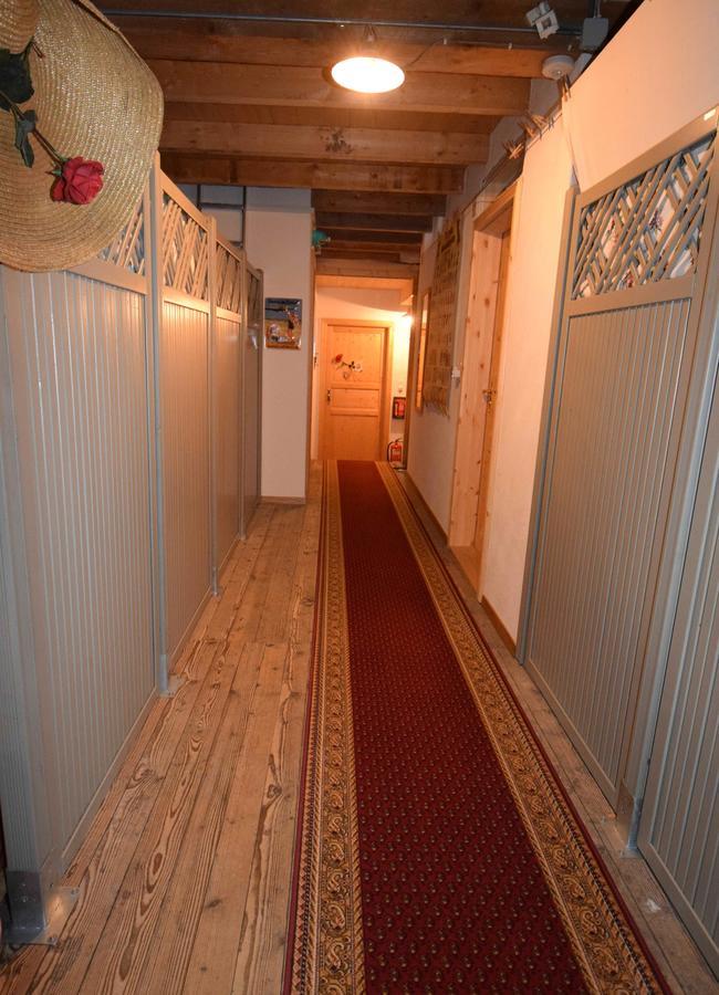 Bed & Breakfast Im Chellhof Benken  Exterior photo